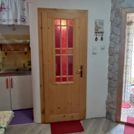 Apartment Dijana *